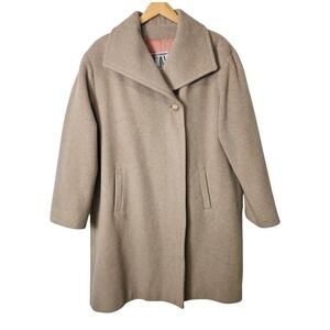 VTG Mohair Wool Blend Overcoat Beige Button Front Wide Collar Classic Minimal
